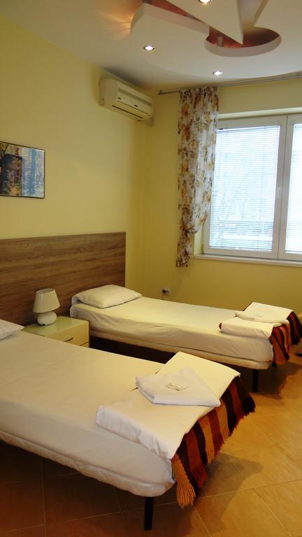 Guest Rooms Kom Sofia Phòng bức ảnh