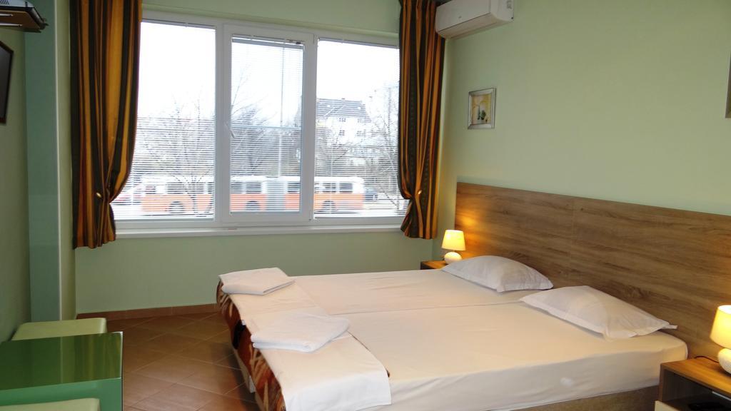 Guest Rooms Kom Sofia Phòng bức ảnh